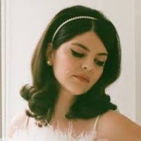 Nikki Yanofsky