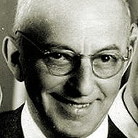 Sam M Lewis