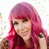 Suzie McNeil